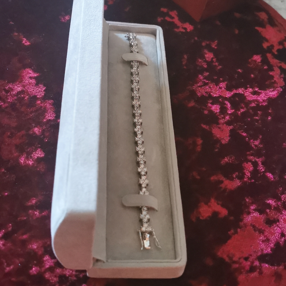 Diamond bracelet